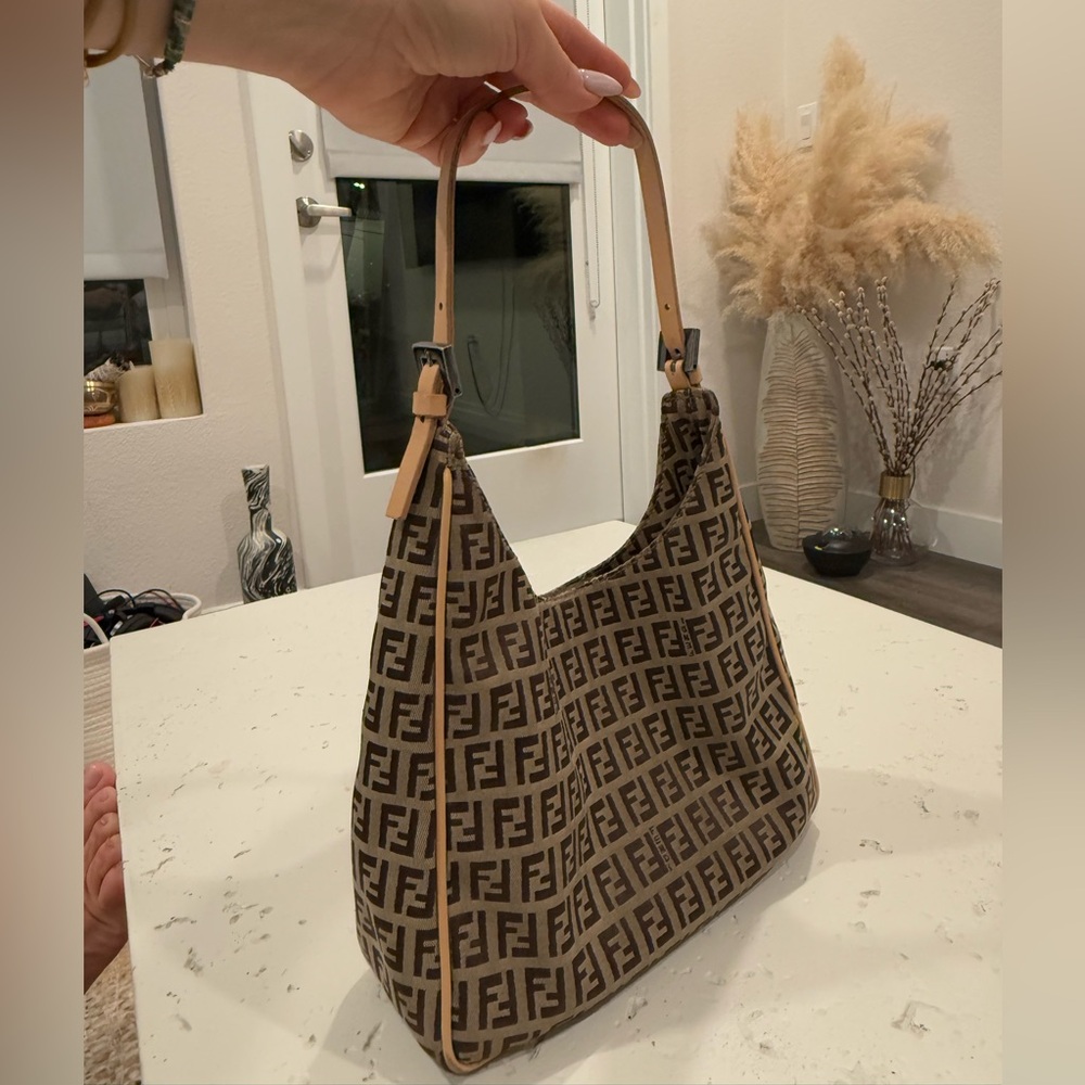 Fendi vintage shoulder bag